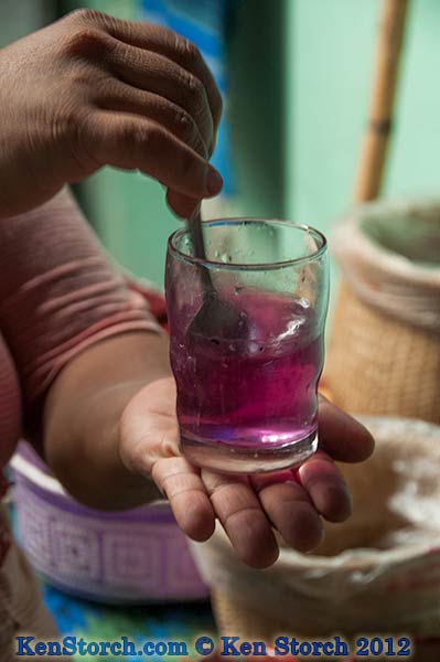 Mixing the dyes